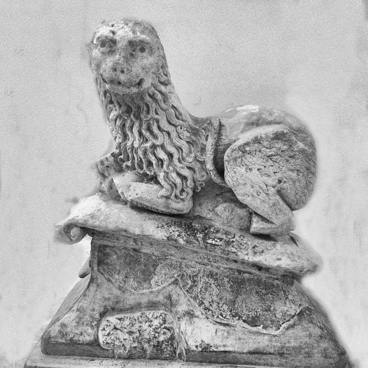 Figura animale in pietra